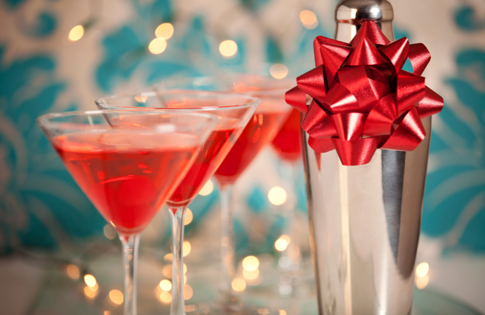 15 Winter Cocktails to Warm Things Up This Holiday Season